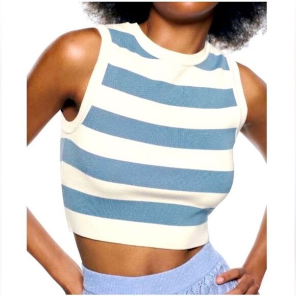 Zara Tops - ZARA KNIT STRIPED SLEEVELESS CROP TOP SIZE XS
